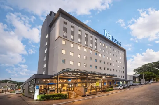 Ibis Budget Blumenau