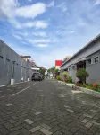 Hotel Griya Wijaya - parking