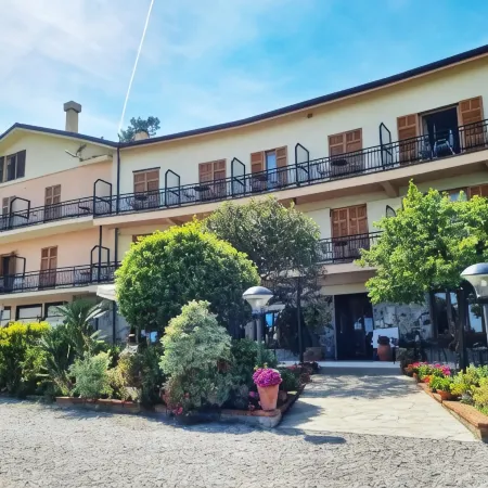 Albergo Suisse Bellevue