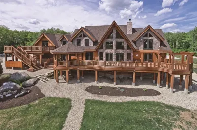 Luxury Lakefront Estate on 155 Acres -  Pickleball, Reunions & Weddings Hotels in 