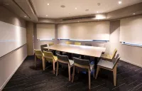Royal Inn Taipei Linsen - Huashan 1914 Creative Park - Inns