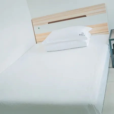 Lingyuan Longting Hotel