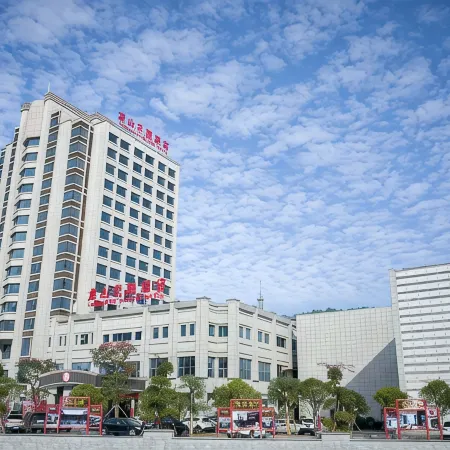 Lian Shan Longshan Garden Hotel