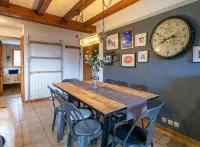Charming apartment in a very quiet residence with mountain views - Wifi