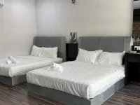 Landed House Gelugor 5BR 3B-20pax by 3C