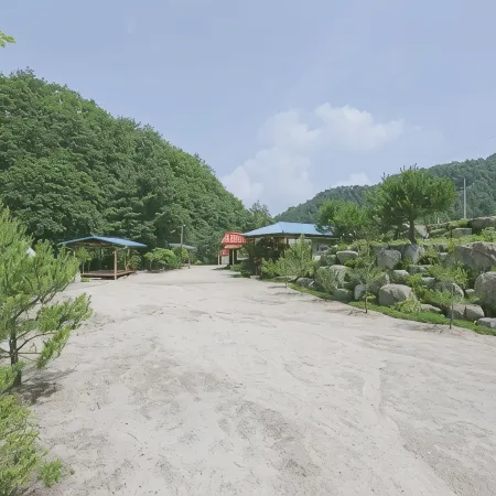 Cheorwon Maebongsanjang Pension
