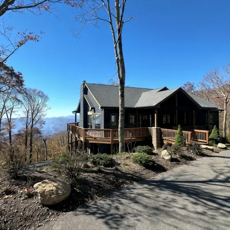 Mountain View’s with Hot Tub & Pool Table on Beech Mountain. Sleeps 10.