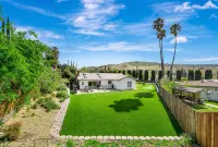 Luxury Fully Remodeled in Calabasas - 3-Star
