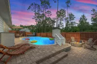 The Emerald Cove - Heated Saltwater Pool, Hot Tub, Sauna, Game Room - Sleeps 13 - Wifi