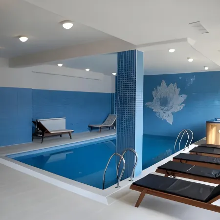 Elegant Lux Hotel