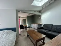 Detached house with secure parking - Apartments