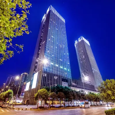 Beicheng Sky Hotel (North Square of Chongqing North Railway Station) Отели рядом со станцией Chongqingbei Railway Station