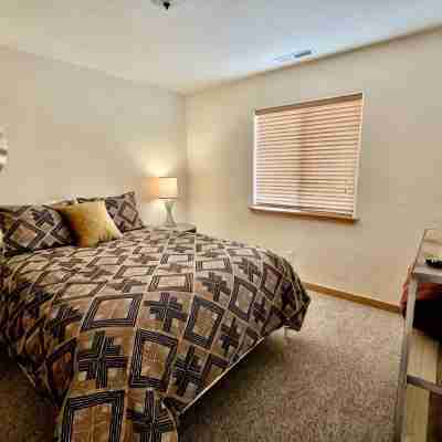 3-bedroom beautiful house in downtown Moab with AC, WiFi, amazing location. Rooms