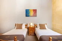 Nadurija - 4 bedrooms (sleeps 8+2 kids) Nadur village - Homestays