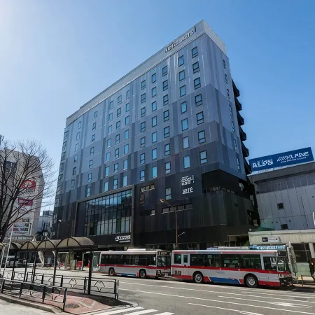 JR East Hotel Mets Premier Gotanda Отели рядом с достопримечательностью «Железнодорожный вокзал Осаки»