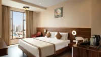 The Madras Grand - Balkoner