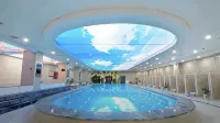 Junyi Chain Hotel (Linzhou Xinglin Road People's Square)