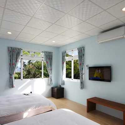 GOOSE House Hotels near Luye Highlands
