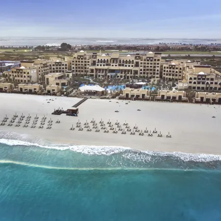 Saadiyat Rotana Resort & Villas