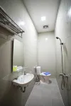 Sunrise Hotel Semarang - Parkplatz