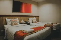 NS Royal Hotel - 2-Star