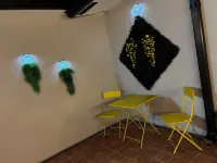 La Capsula del Amor / The Capsule of Love Hotels in Hialeah