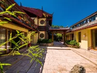 Mulanyu Tangsu Hotel Hotels in Lijiang
