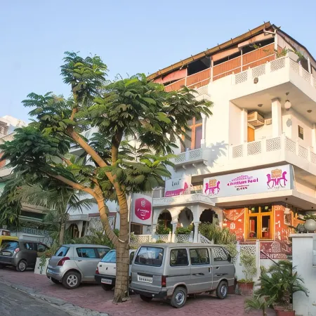 Chitra Katha - A Story Per Stay