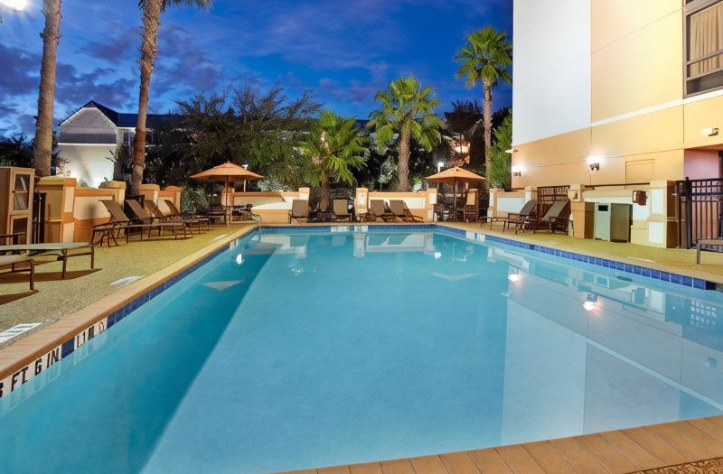 Hyatt Place Across from Universal Orlando Resort photo 2