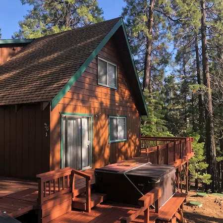 The Cabin Life- Dog Friendly w/3BR+loft & Hot Tub