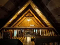 Serene cabin with dock/swim platform in charming Speedwell - 3つ星
