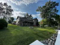 Crooked Lake, Angola, in, Waterfront Retreat - Dock, Fire Pit, Sleeps 12 - 4 tähden
