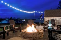 Cozy 3 Bedroom Home Just Minutes from NRG Featuring a Fire Pit/Indoor Hot Tub