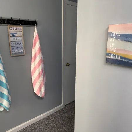 Charming 2-bedroom condo with WiFi, AC in gorgeous Kitty Hawk