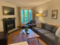Cozy 3 Bedroom Condo located just steps from Sugarbush