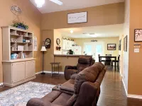 Blue Haven at Salado Plaza. Family Friendly Townhome w/ Fenced Back Yard!
