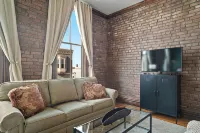 Southern Charm and Comfort on the Bourbon Trail- Trail Suites Inn, Suite A