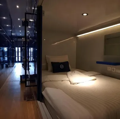 Rosalyne Sleepbox Malioboro (Ketandan) - Parkplatz