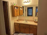 Charming 2-bedroom fishing cabin located near Lake Sam Rayburn