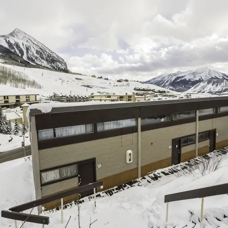Mt. CB - Great views, Great Space! Easy access to lifts!