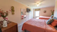 Waterview Home! Beach Volleyball! Near Wedding Venues! Walk to Bar & Restaurant! - 民宿