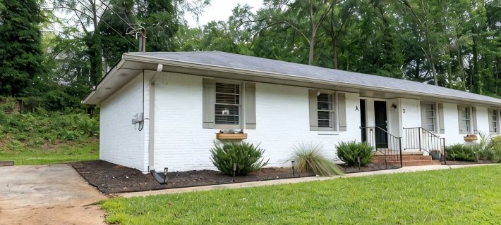 Artist's Bungalow- 1/2 mi from Covington Square コビントンのホテル
