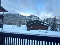 Frisco Gateway to Skiing: Min to Breck + Keystone, Hot Tubs, Pickleball, Sauna