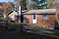Lakeside fun in the North Woods - Chalets