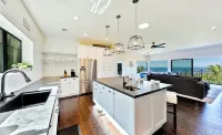 Newly renovated, light/bright San Diego home with a big ocean view over the pool - สระว่ายน้ำส่วนตัว