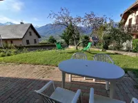 Garden level in detached house Nice view Hotels in Embrun
