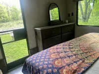 Beautiful RV on the Esopus Creekearly Season Special!  199/Night in May-June - Wifi