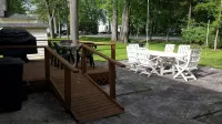Oneida Lake Bright and airy South Shore Lakeside Cottage - 2-Star