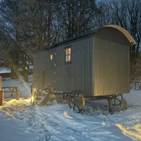 Shepherds Hut with stunning views located on the edge of the peak district