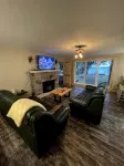 Relax with the whole family at this peaceful waterfront cottage.